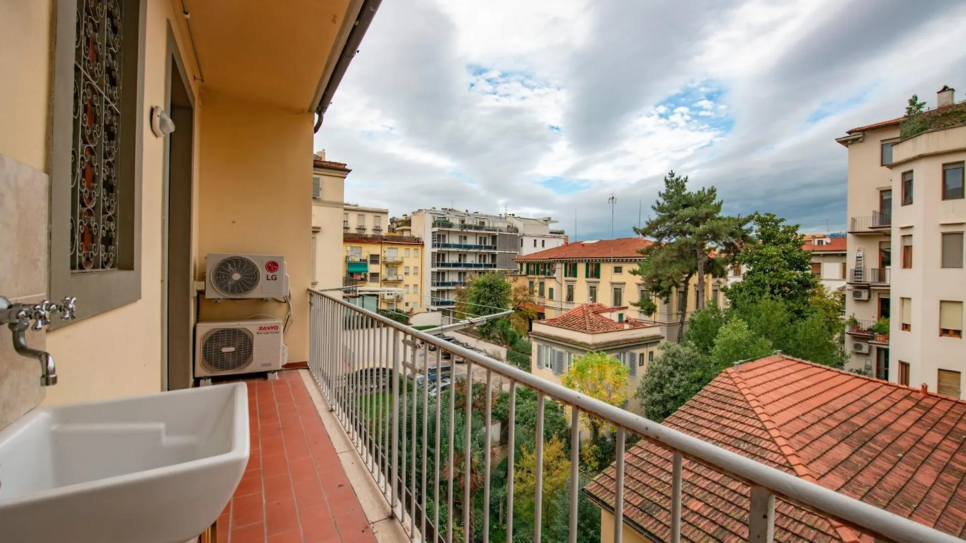 Mamo Florence - Matteotti Apartment 0*,  Italy
